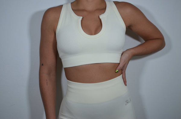 WHITE ACTIVEWEAR SET